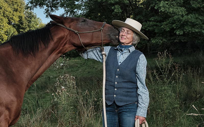 Heilpraktikerin und Tierheilpraktikerin Dr. iur. Ricarda Dill